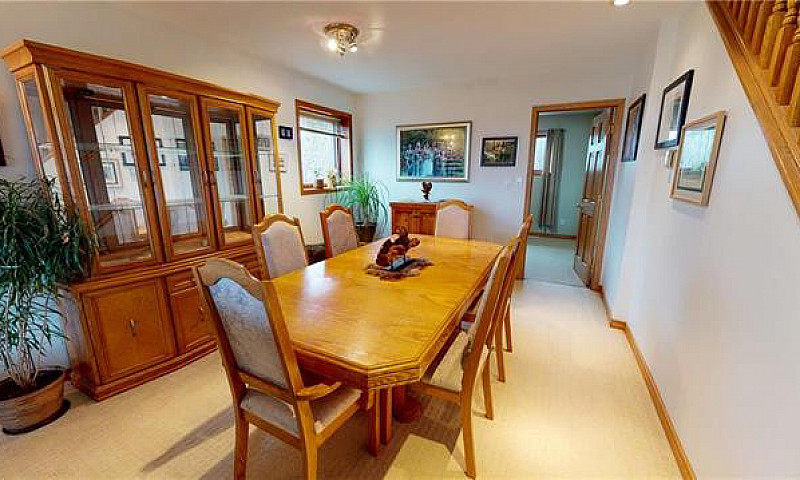 **Open House Sat. Ma...