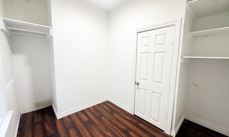 2 Beds 1 Bath At St....