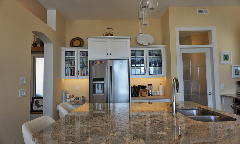 Lake Okanagan Luxury...