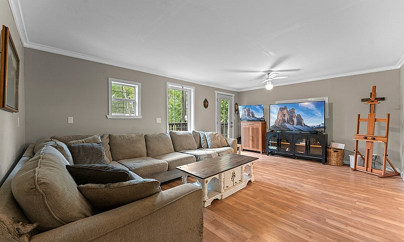 2 Bed 1 Bath Acreage...