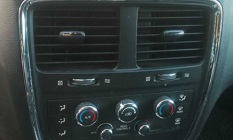 2017 Dodge Grand Car...