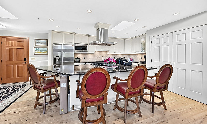 For Sale: 505 Spring...