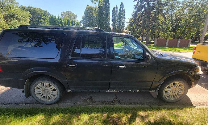 2012 Ford Expedition...