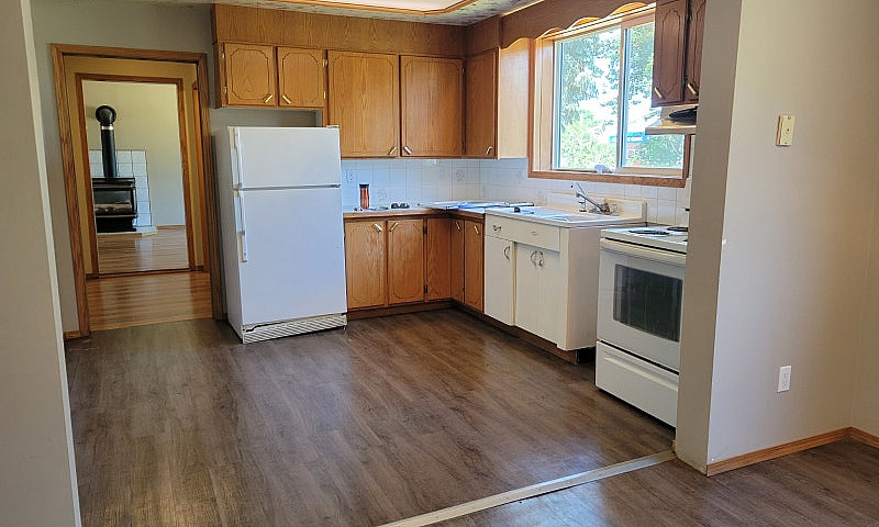 Innisfail 2 Bedroom ...