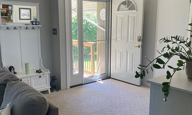140 Roxanna Court, S...