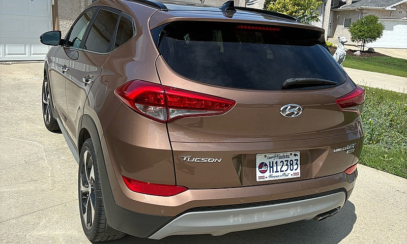 2017 Hyundai Tuscon ...