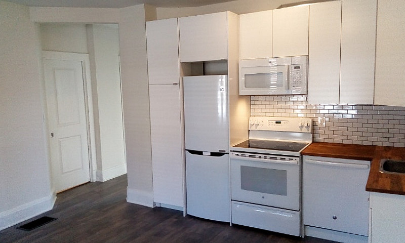 2 Bedroom On Main Fl...