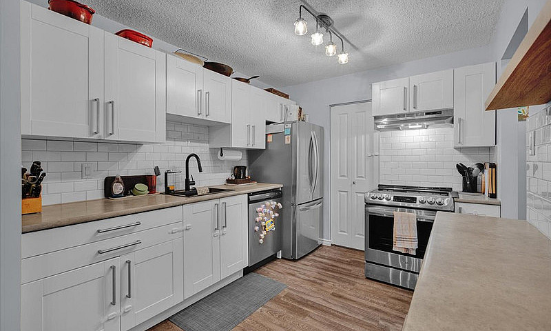 New On Mls  3 Br , 1...