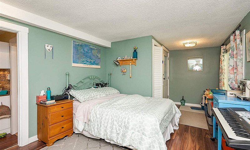 Ground Level, 1 Bed ...