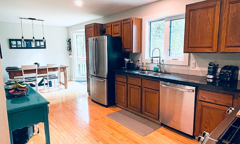 Private 3 Bed 3 Bath...