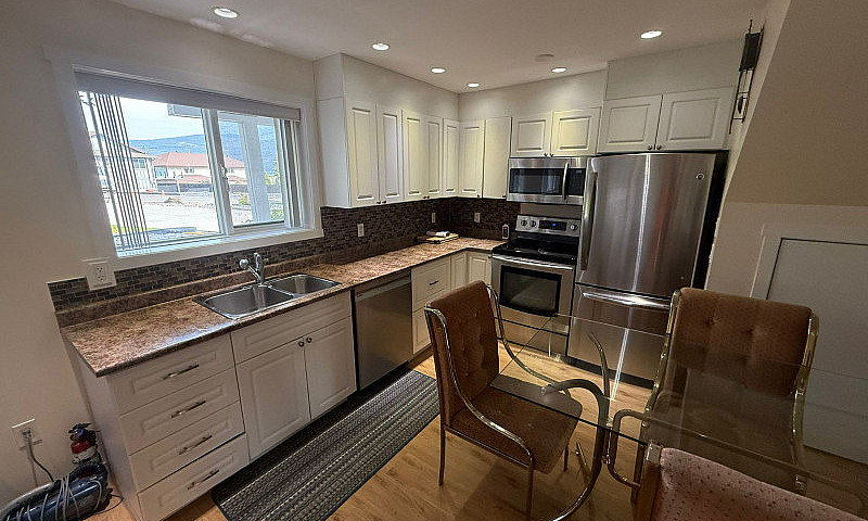West Kelowna, 2 Bed,...