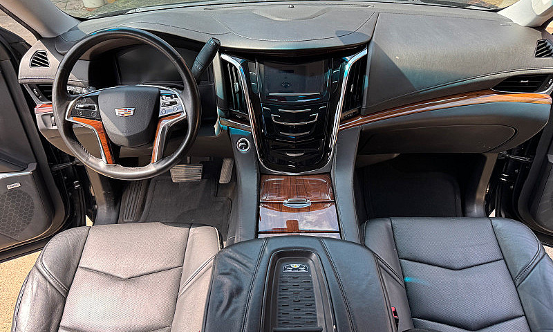 2015 Cadillac Escala...