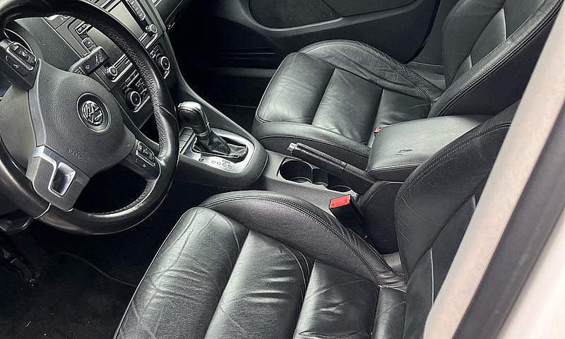 2012 Volkswagen Golf...