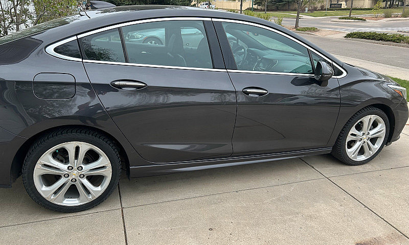 2017 Chevrolet Cruze...