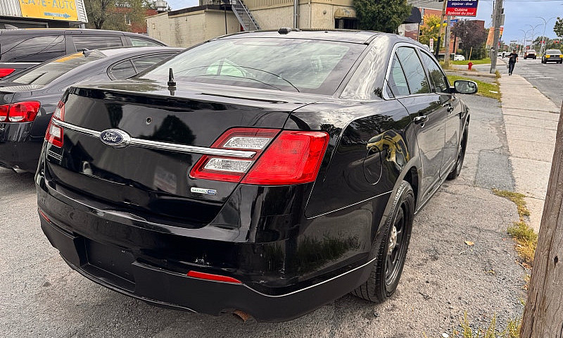 2018 Ford Taurus Pol...