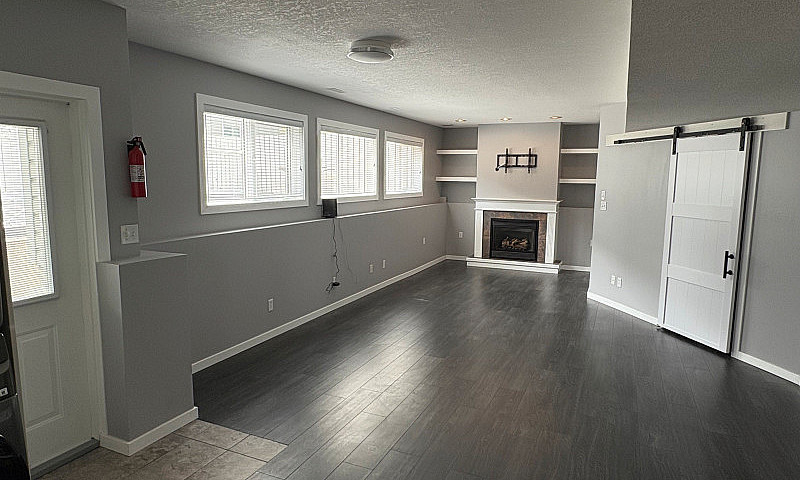 2 Beds 2 Baths 2 Off...