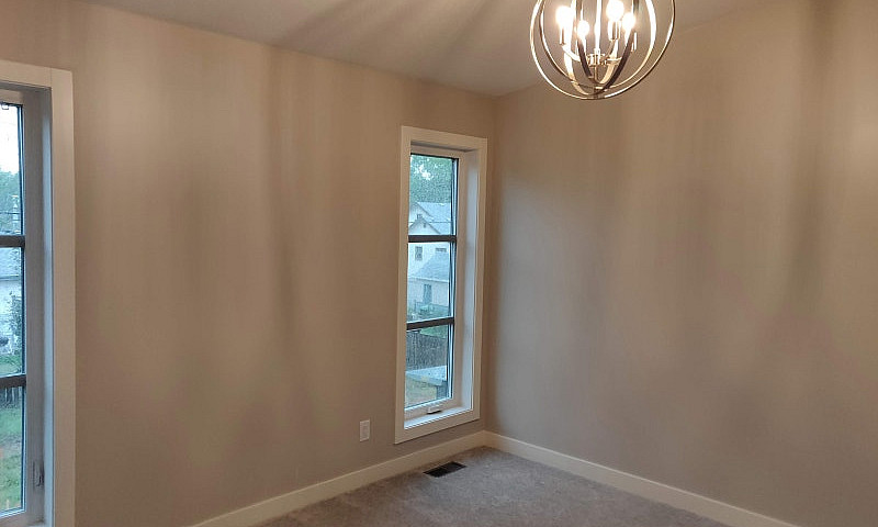 House For Rent - Dow...