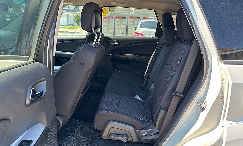 2013 Dodge Journey 7...