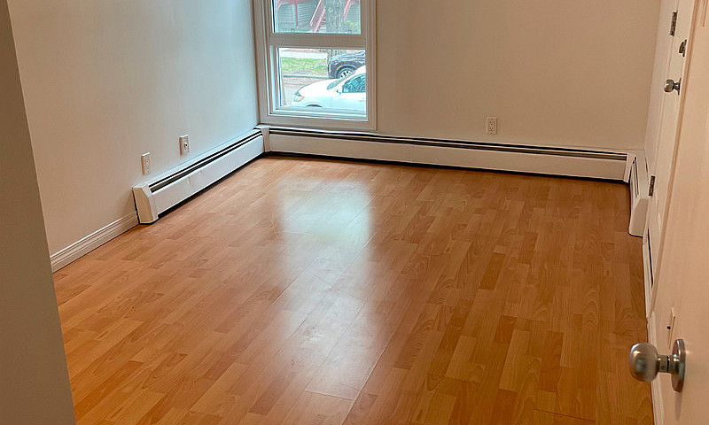 Cozy 1 Bedroom Apart...