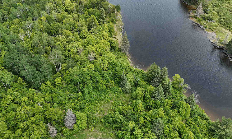 Lot 13 Big Narrows -...