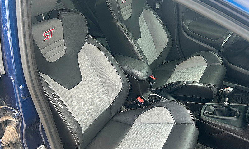 2016 Ford Fiesta St ...