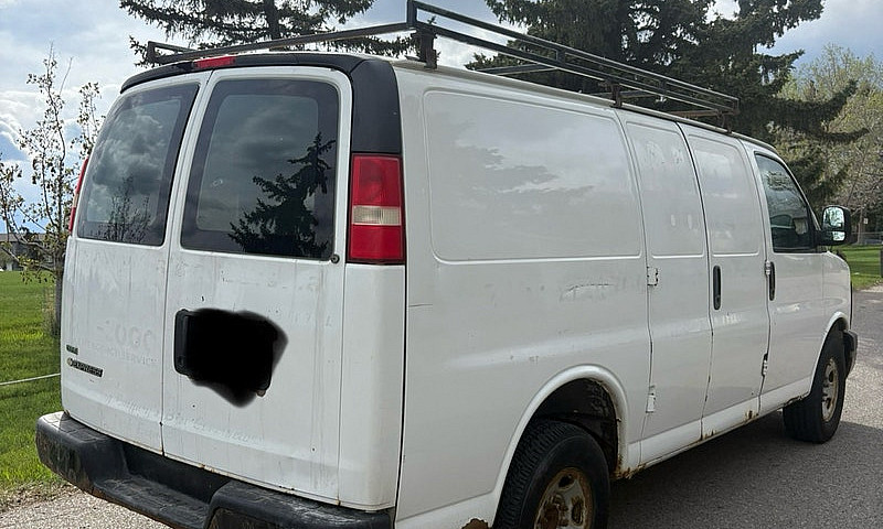 2011 Chev Express 25...