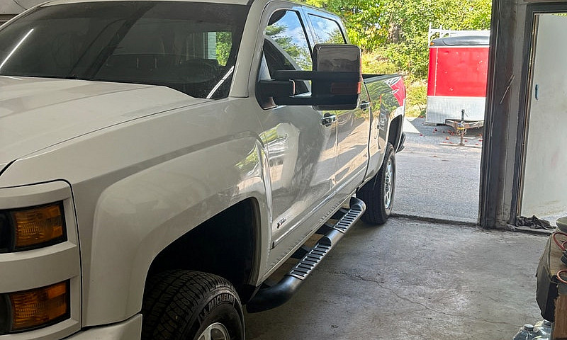 2018 Chev Silverado ...