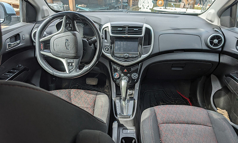 2018 Artic Blue Chev...