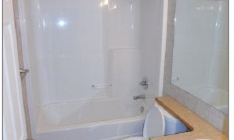 4 Bedrooms 2 Bathroo...