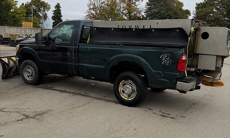 2013 Ford F250 Plow ...