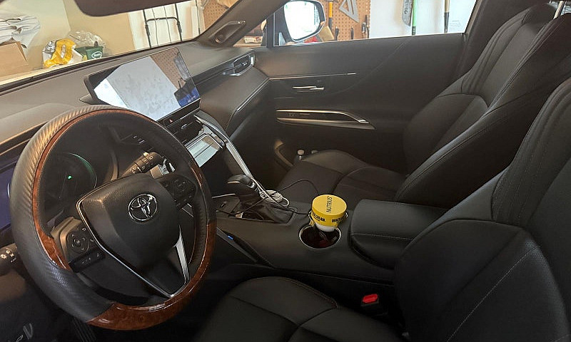 2024 Toyota Venza Xl...