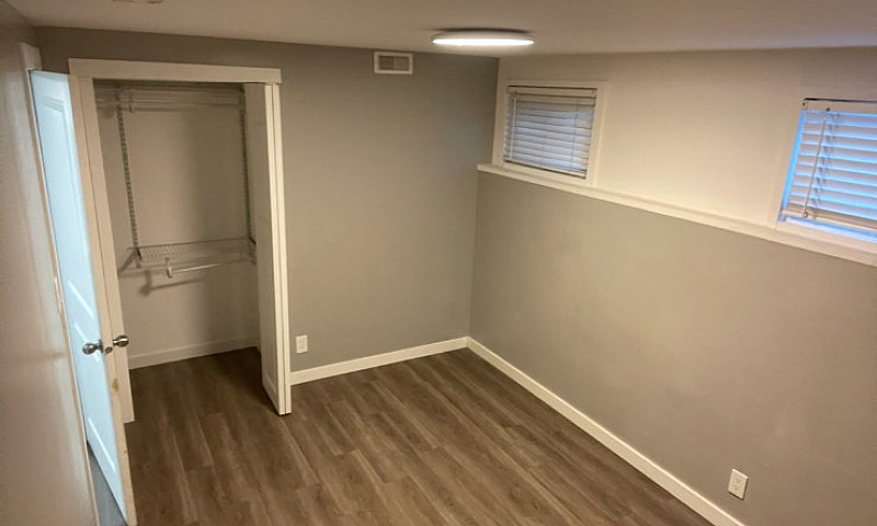 Updated 2 Bedroom Su...