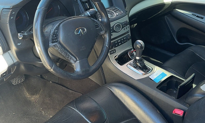 Infiniti G35...