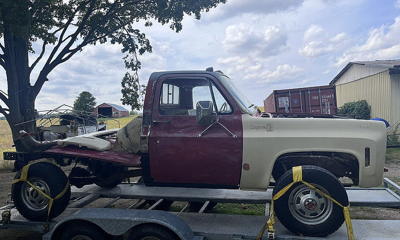 1973 K20 4Spd Standa...