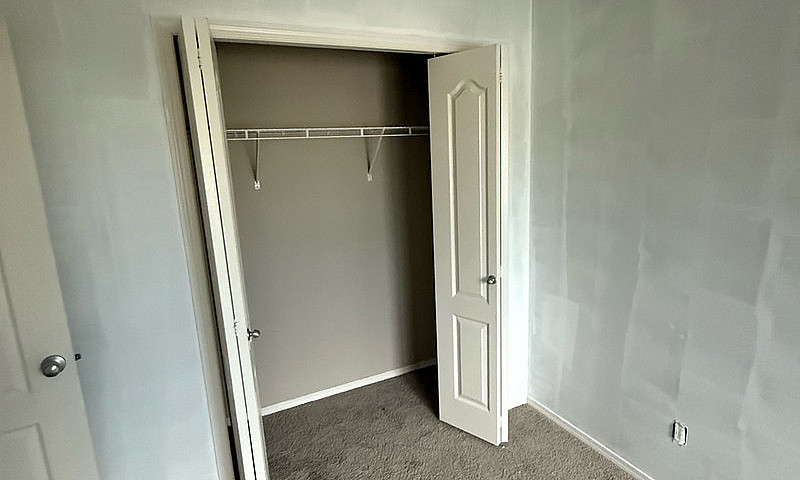 1 Bedroom Available ...