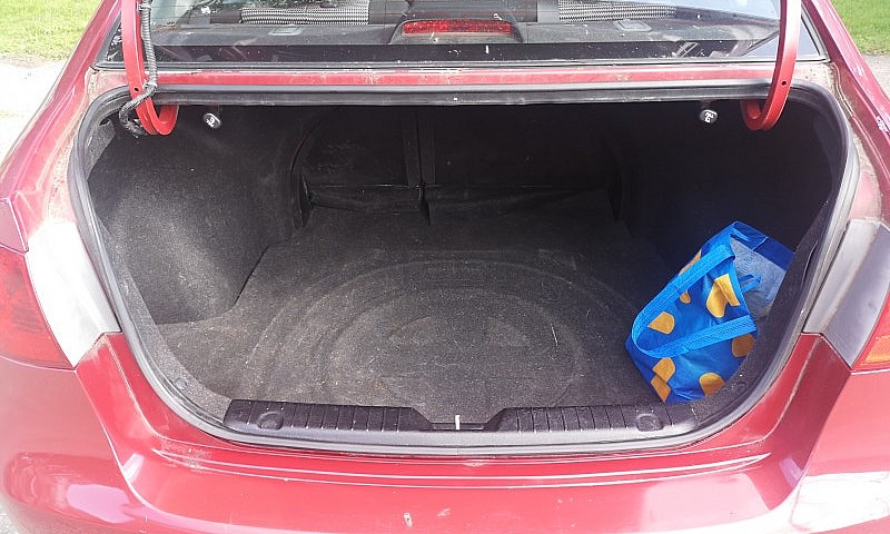 Hyundai Elantra 2010...