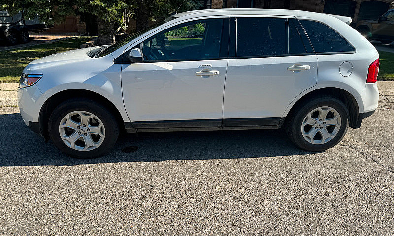 2014 Ford Edge...