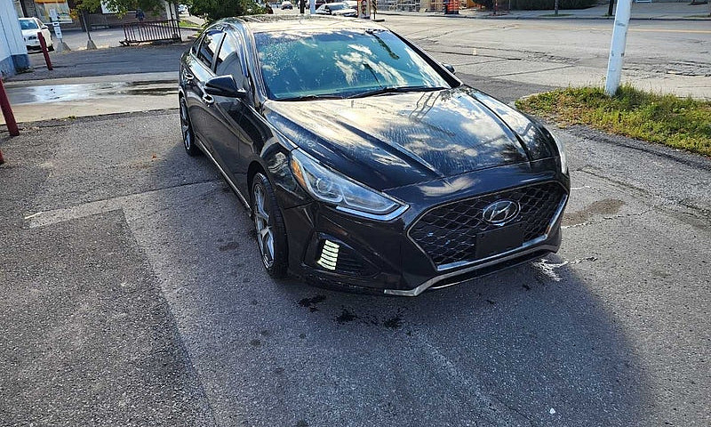 Hyundai Sonata ...