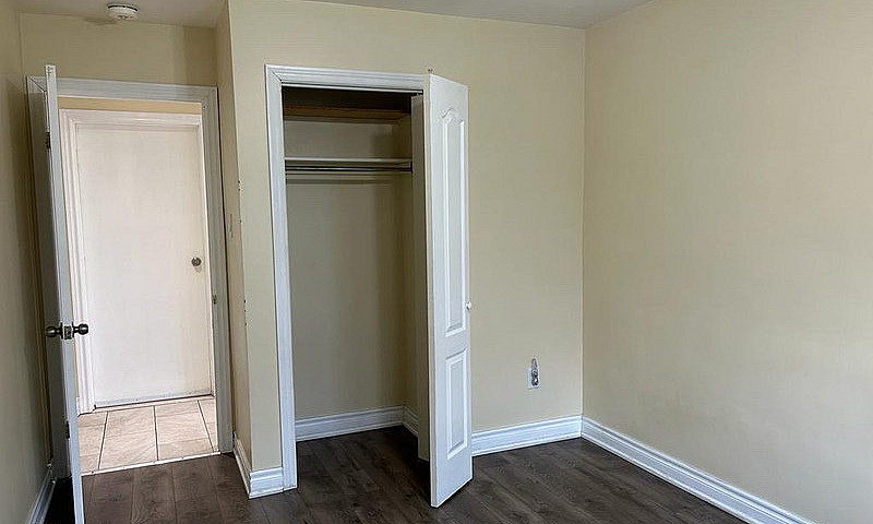 Spacious 2 Bedroom P...