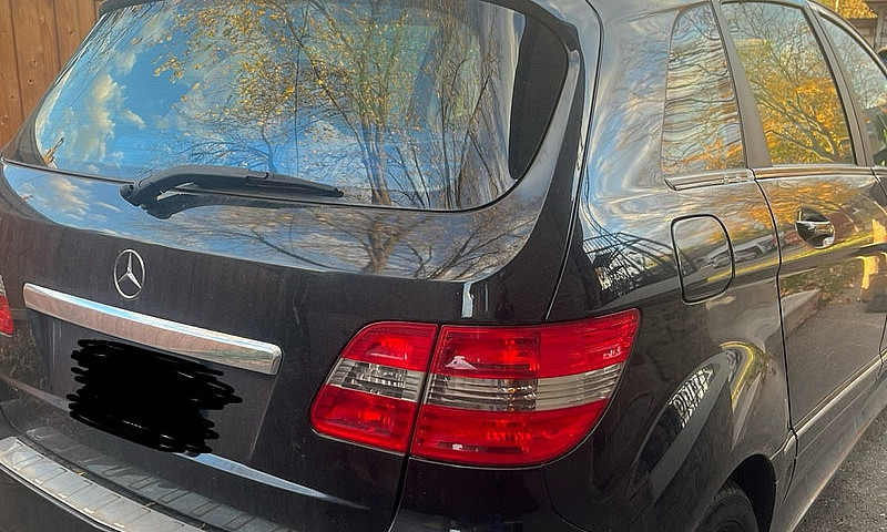 2011 Mercedes Benz B...