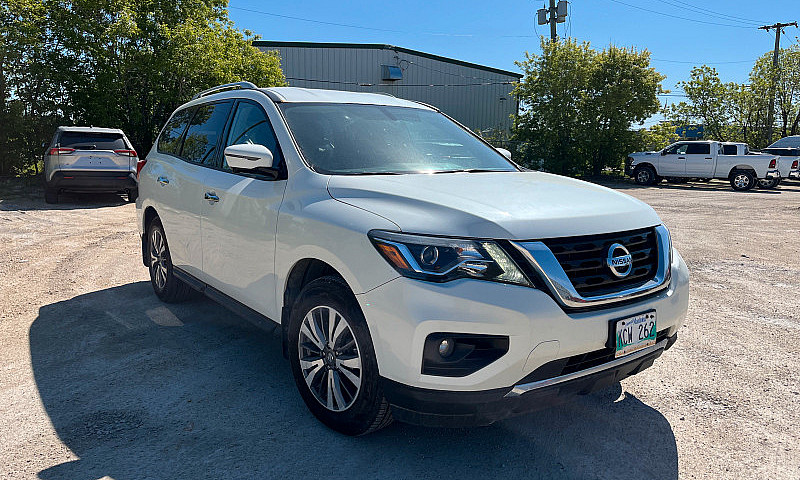 2017 Nissan Pathfind...