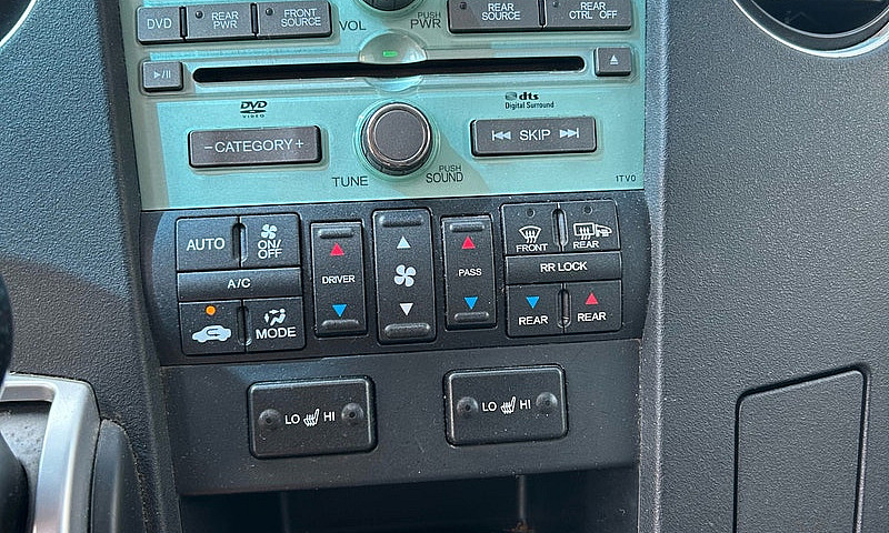 Honda Pilot Touring...