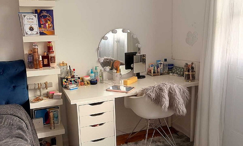 Très Beau Logement A...