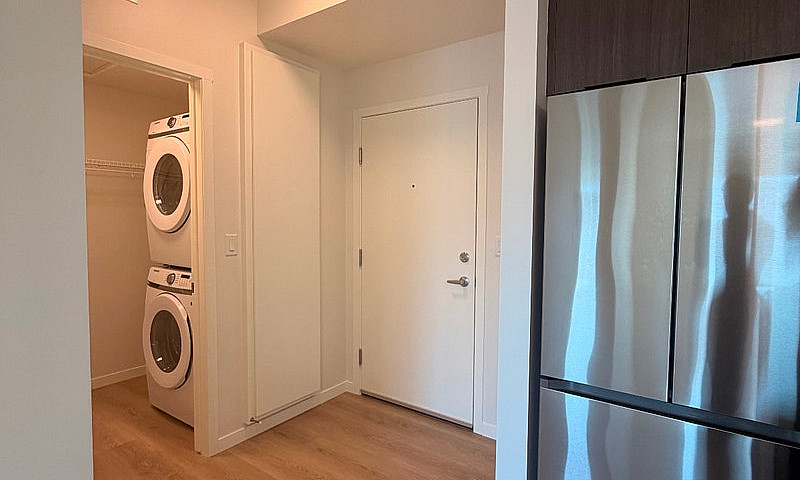 2 Bed & 2 Bath Apart...