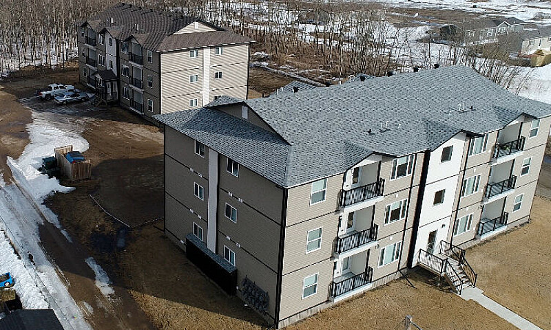 **Newer** 2 Bedroom ...