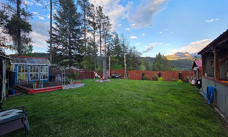 5 Bedroom/2.5 Bath H...