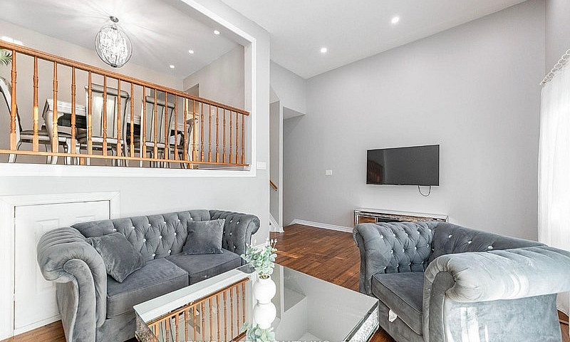 3 Bedroom Town House...