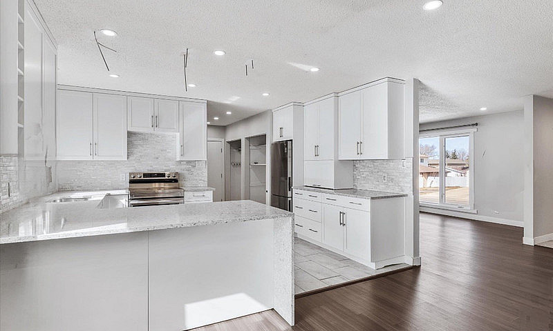 3 Bedroom & 2.5 Bath...
