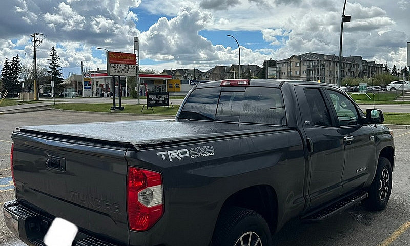 2017 Toyota Tundra  ...