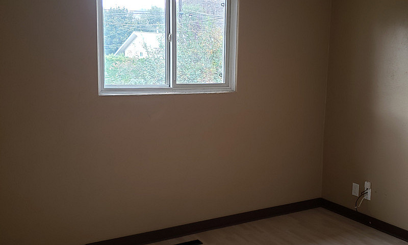 2 Bedroom Half Duple...